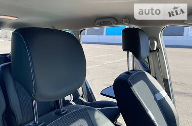 Мінівен Renault Grand Scenic 2015 в 