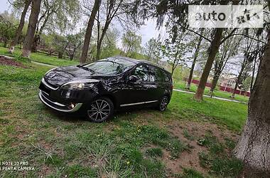 Renault Grand Scenic 2013