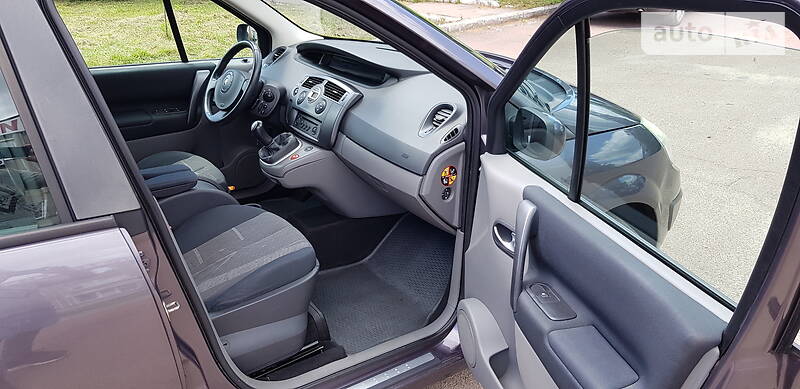 Мінівен Renault Grand Scenic 2005 в Житомирі