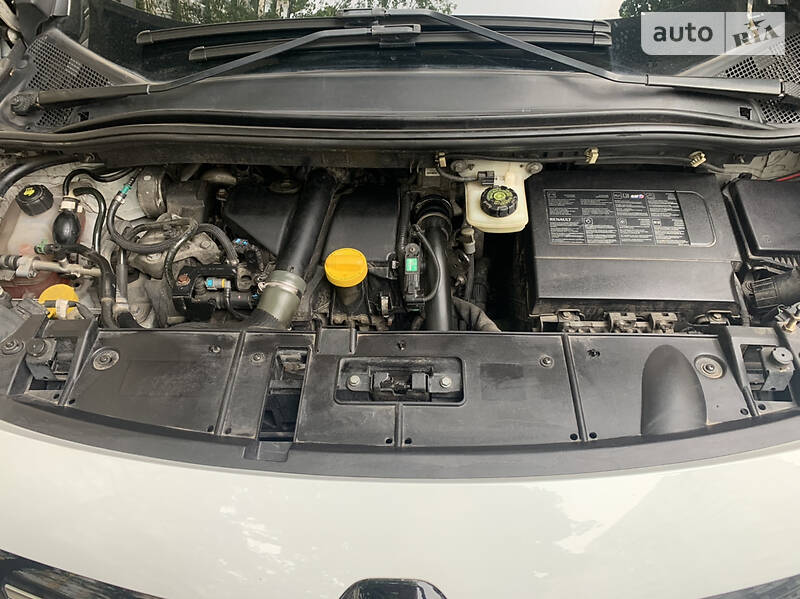 Мінівен Renault Grand Scenic 2014 в Києві фото 16 Мінівен Renault Grand Scenic 2014 в Києві