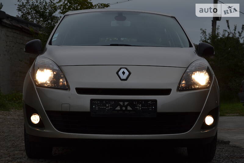 Мінівен Renault Grand Scenic 2010 в Калуші