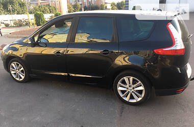 Renault Grand Scenic 2012