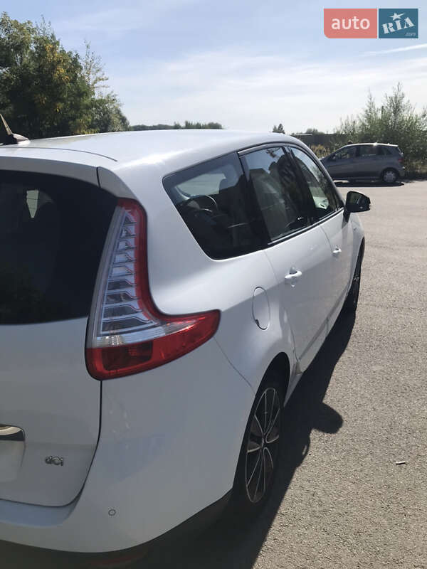 Минивэн Renault Grand Scenic 2012 в Львове фото 24 Минивэн Renault Grand Scenic 2012 в Львове