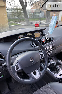 Минивэн Renault Grand Scenic 2011 в Дубно