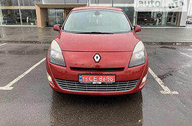 Универсал Renault Grand Scenic 2010 в Полтаве