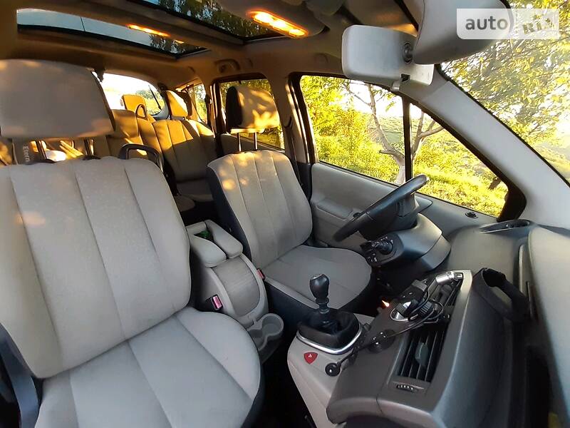 Мінівен Renault Grand Scenic 2008 в Южноукраїнську фото 7 Мінівен Renault Grand Scenic 2008 в Южноукраїнську