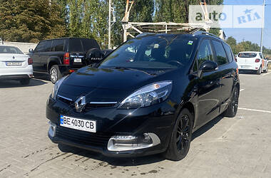 Renault Grand Scenic 2015