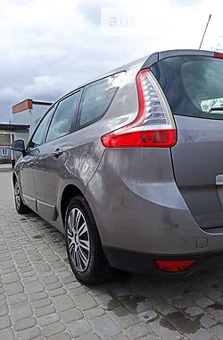 Минивэн Renault Grand Scenic 2012 в Староконстантинове