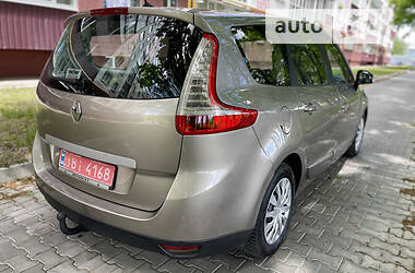 Универсал Renault Grand Scenic 2011 в Полтаве