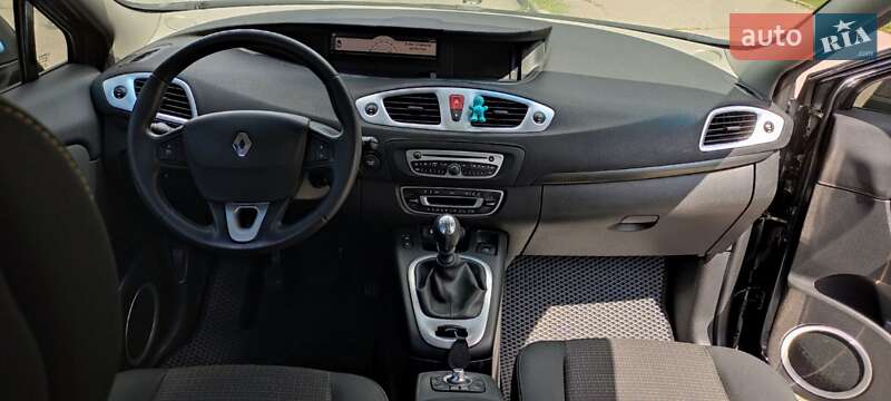 Минивэн Renault Grand Scenic 2010 в Киеве