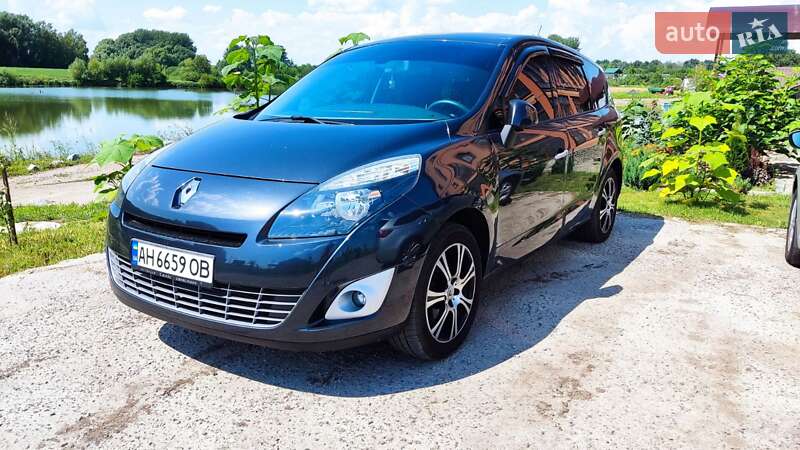 Минивэн Renault Grand Scenic 2010 в Киеве