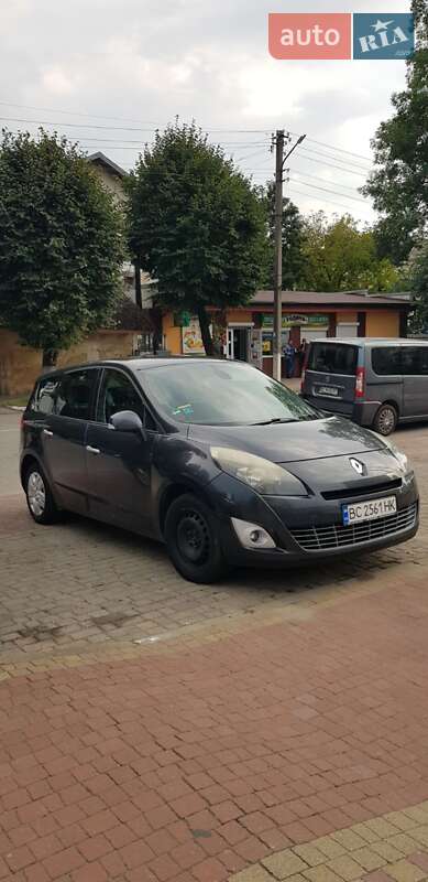 Минивэн Renault Grand Scenic 2010 в Николаеве