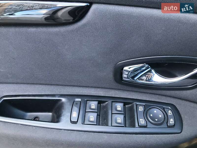 Минивэн Renault Grand Scenic 2014 в Одессе фото 28 Минивэн Renault Grand Scenic 2014 в Одессе