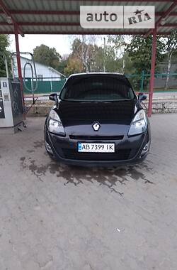 Минивэн Renault Grand Scenic 2011 в Тростянце