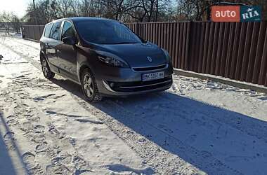 Renault Grand Scenic 2012