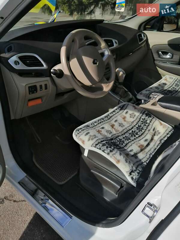 Минивэн Renault Grand Scenic 2009 в Желтых Водах