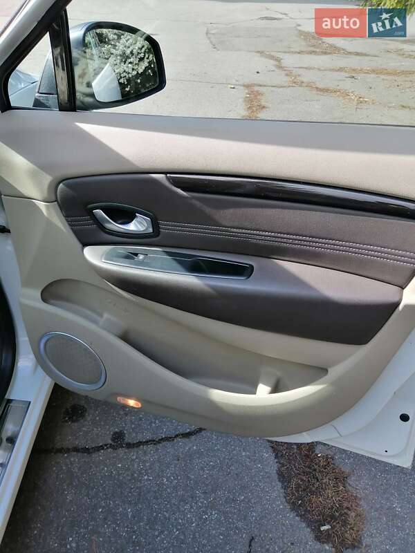 Минивэн Renault Grand Scenic 2009 в Желтых Водах