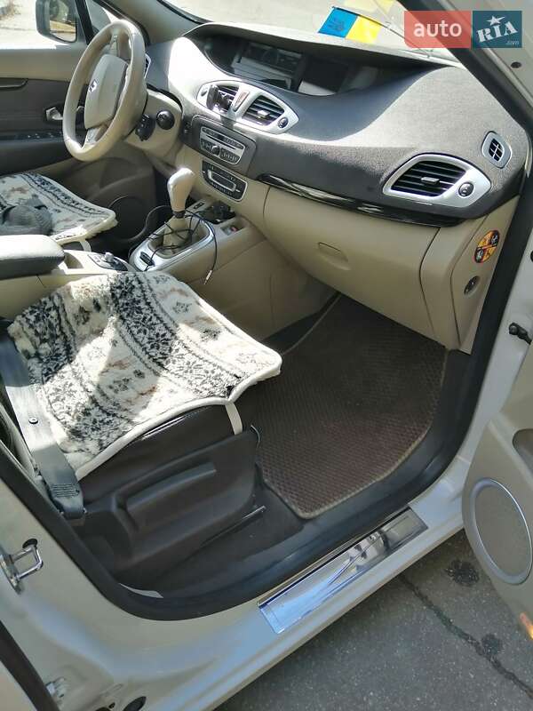 Минивэн Renault Grand Scenic 2009 в Желтых Водах