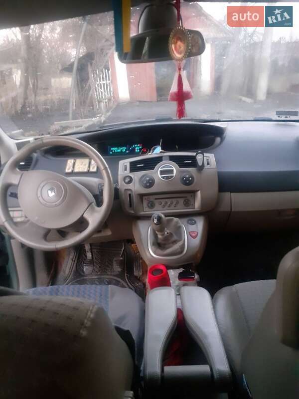 Минивэн Renault Grand Scenic 2004 в Белогорье