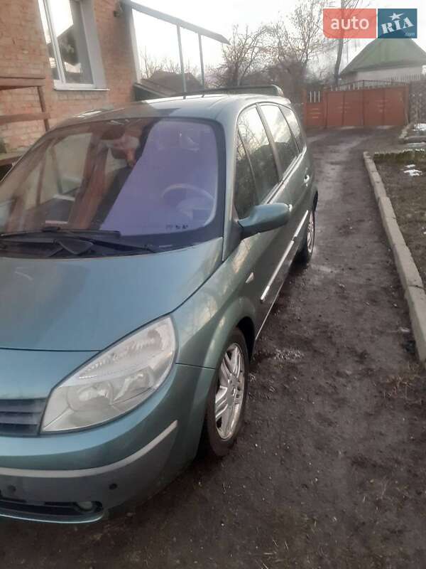 Минивэн Renault Grand Scenic 2004 в Белогорье