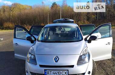 Минивэн Renault Grand Scenic 2011 в Косове