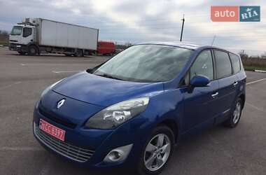 Минивэн Renault Grand Scenic 2009 в 