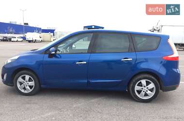 Минивэн Renault Grand Scenic 2009 в 