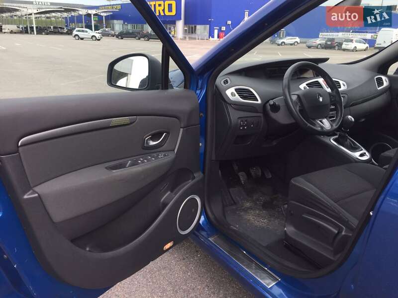 Минивэн Renault Grand Scenic 2009 в Ровно