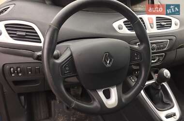 Минивэн Renault Grand Scenic 2009 в 