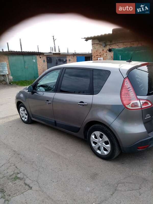 Мінівен Renault Grand Scenic 2009 в Кропивницькому