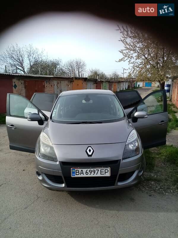 Мінівен Renault Grand Scenic 2009 в Кропивницькому