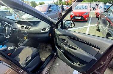 Renault Grand Scenic 2013