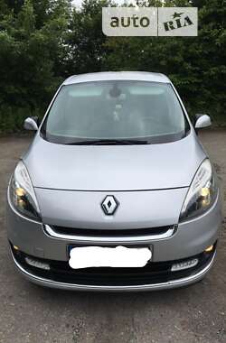 Renault Grand Scenic 2013