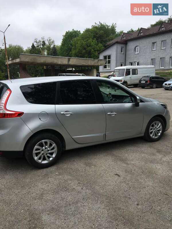 Минивэн Renault Grand Scenic 2013 в Калуше