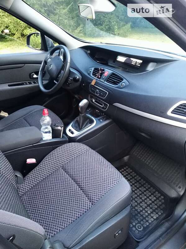 Мінівен Renault Grand Scenic 2011 в Івано-Франківську