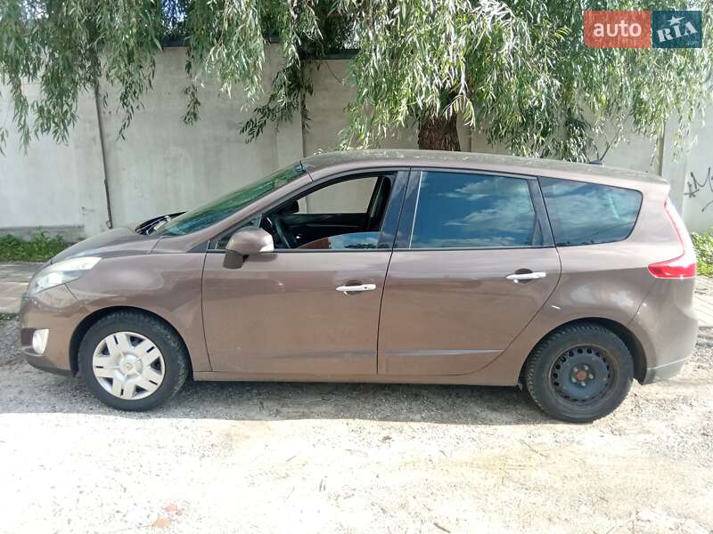 Минивэн Renault Grand Scenic 2009 в Харькове фото 3 Минивэн Renault Grand Scenic 2009 в Харькове