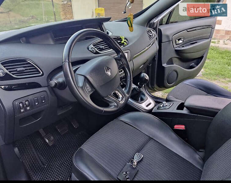 Мінівен Renault Grand Scenic 2015 в Надвірній