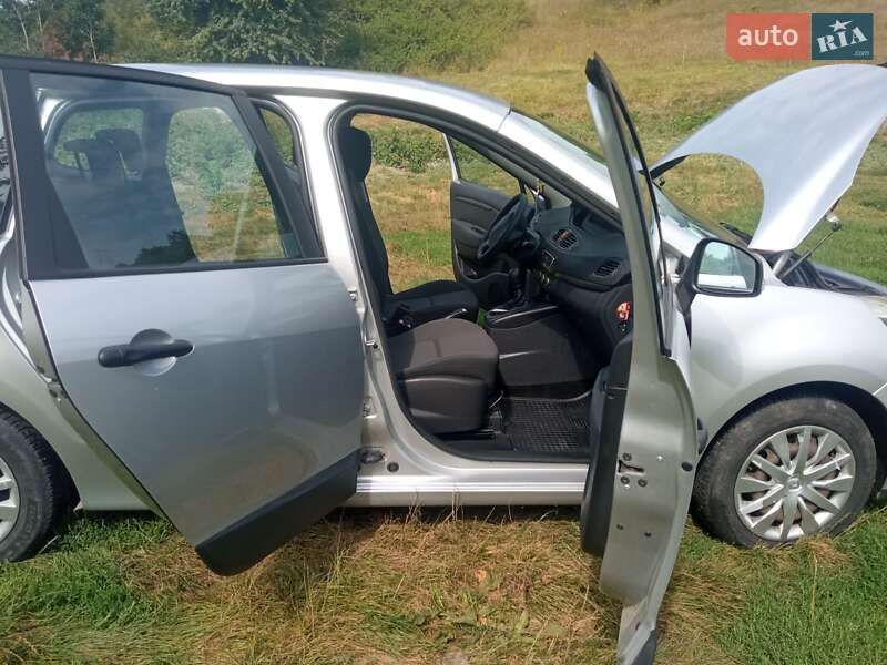 Минивэн Renault Grand Scenic 2010 в Белогорье