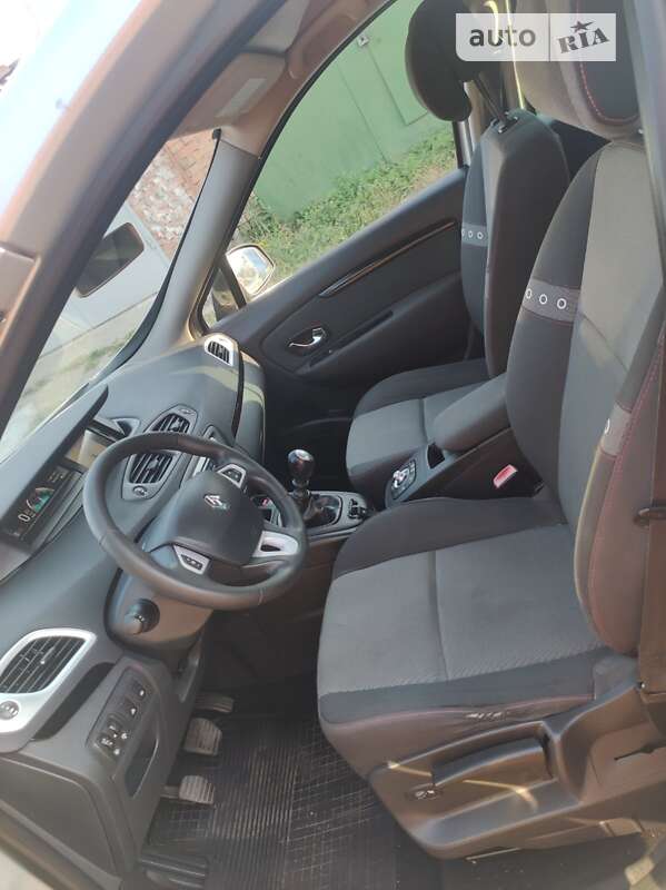 Мінівен Renault Grand Scenic 2012 в Хмельницькому