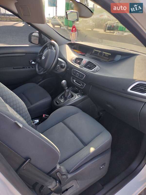 Минивэн Renault Grand Scenic 2010 в Полтаве фото 9 Минивэн Renault Grand Scenic 2010 в Полтаве