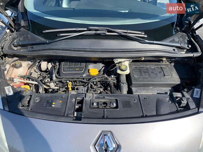 Мінівен Renault Grand Scenic 2012 в Луцьку