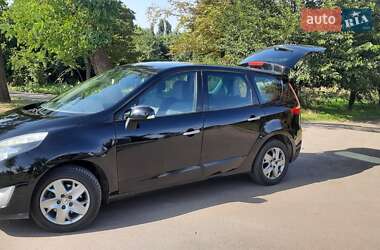 Renault Grand Scenic 2011