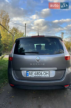 Минивэн Renault Grand Scenic 2015 в Покрове