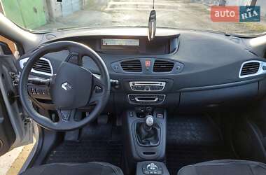 Минивэн Renault Grand Scenic 2009 в 