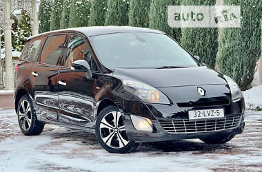 Минивэн Renault Grand Scenic 2011 в 