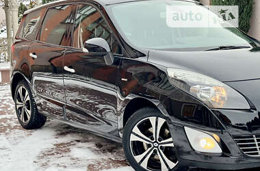 Минивэн Renault Grand Scenic 2011 в 