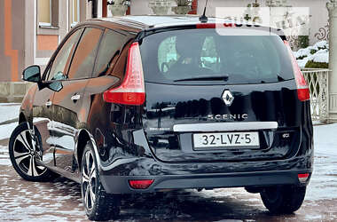 Минивэн Renault Grand Scenic 2011 в 