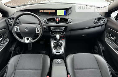 Минивэн Renault Grand Scenic 2011 в 