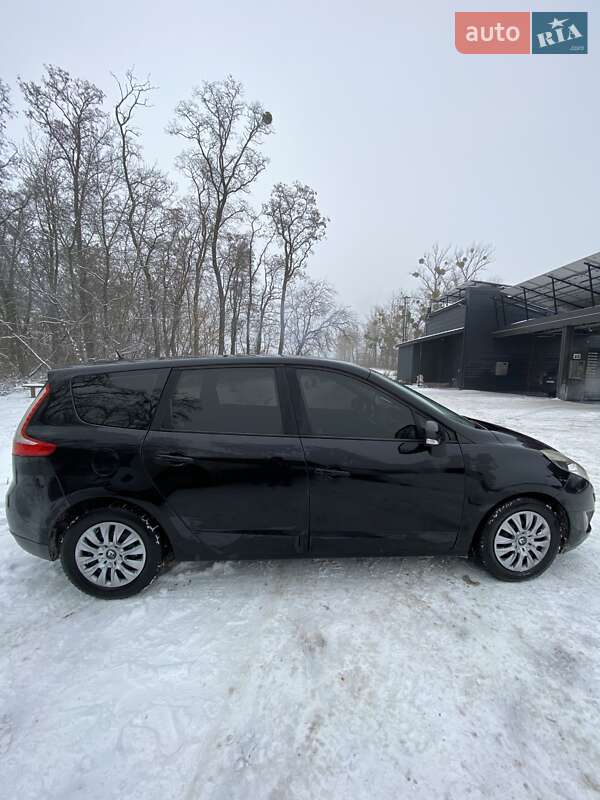 Минивэн Renault Grand Scenic 2011 в Умани фото 3 Минивэн Renault Grand Scenic 2011 в Умани