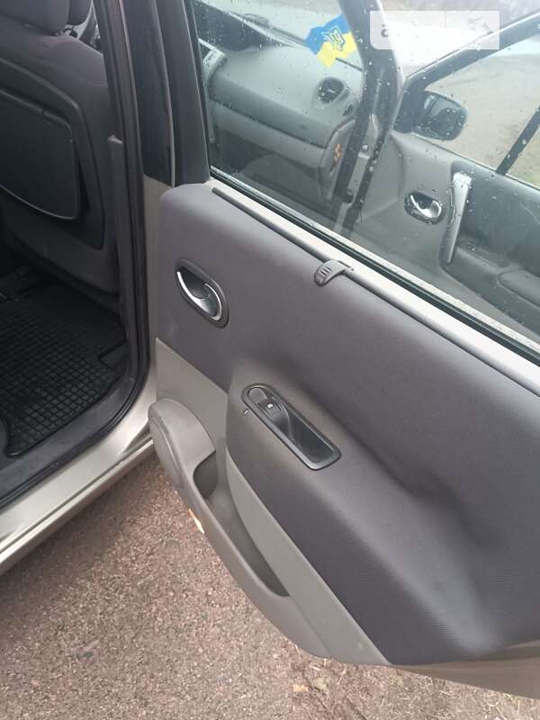 Минивэн Renault Grand Scenic 2006 в Тальном